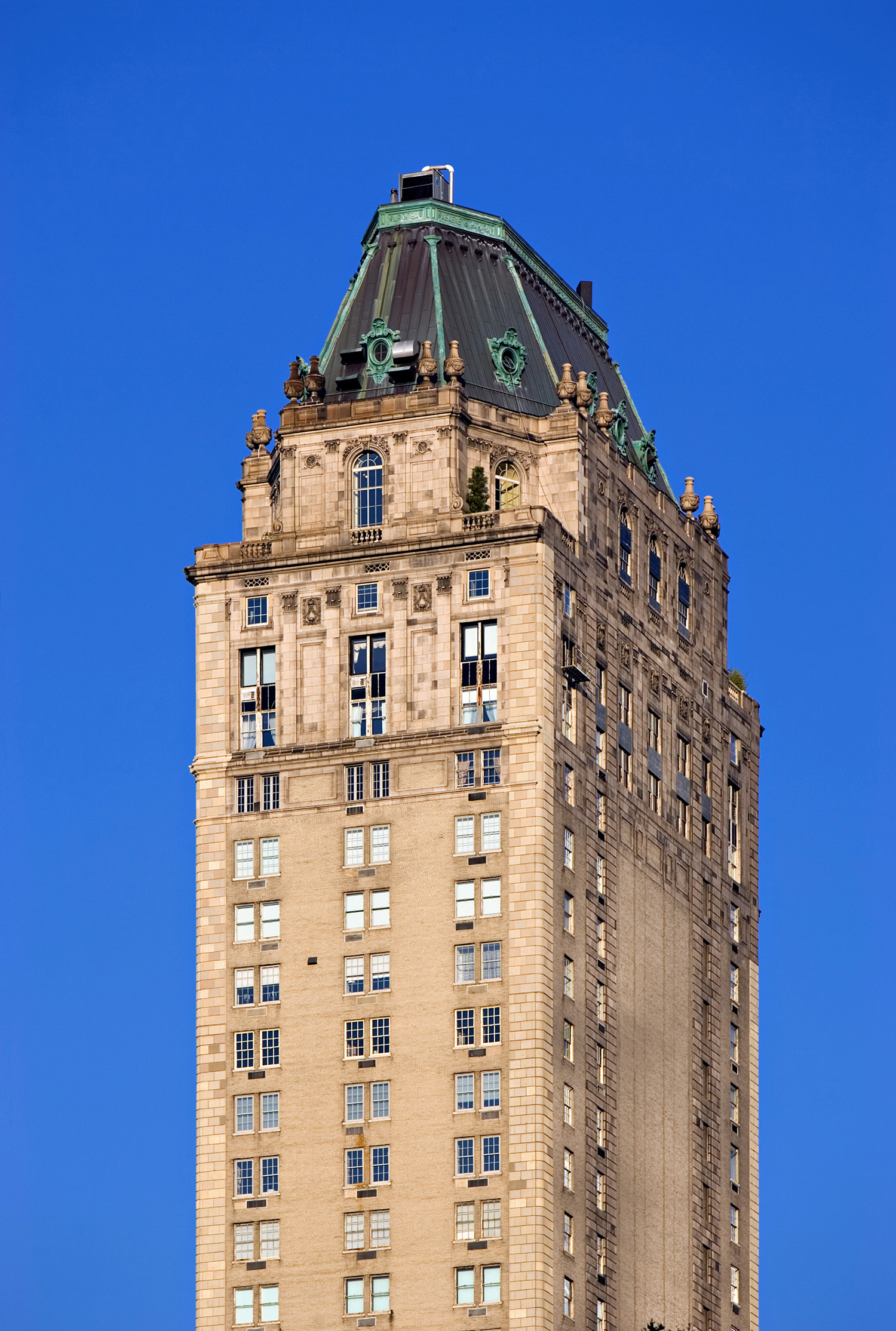 The Pierre, New York City - View from Grand Army Plaza. © Mathias Beinling